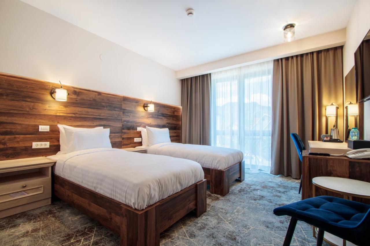 River Hotel & Spa Călimăneşti Екстериор снимка